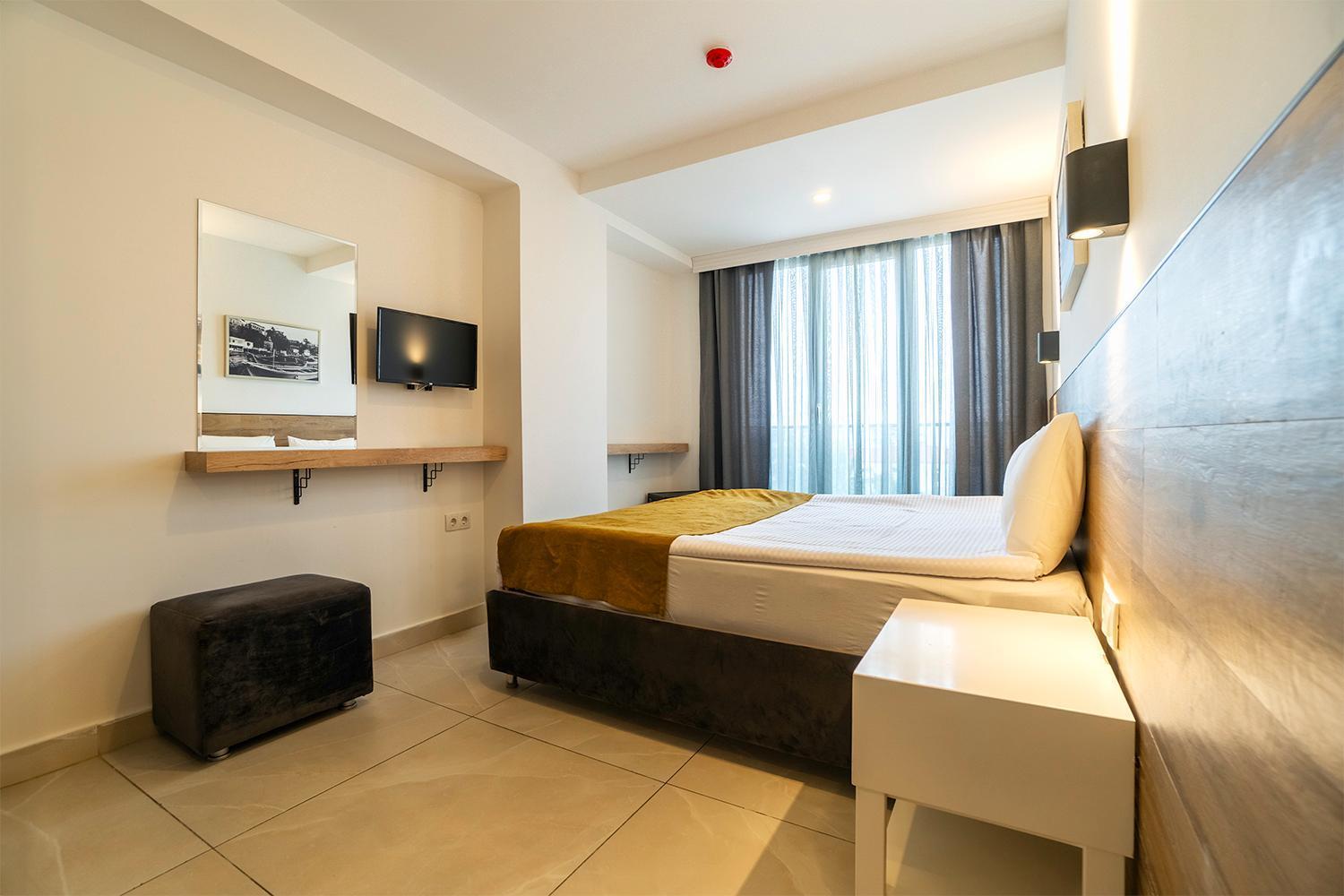 Tut Hotel Antalya Extérieur photo